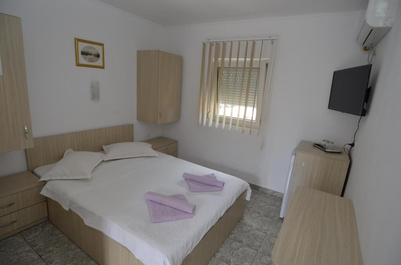 Hotel Vila Rara Costinesti Zewnętrze zdjęcie