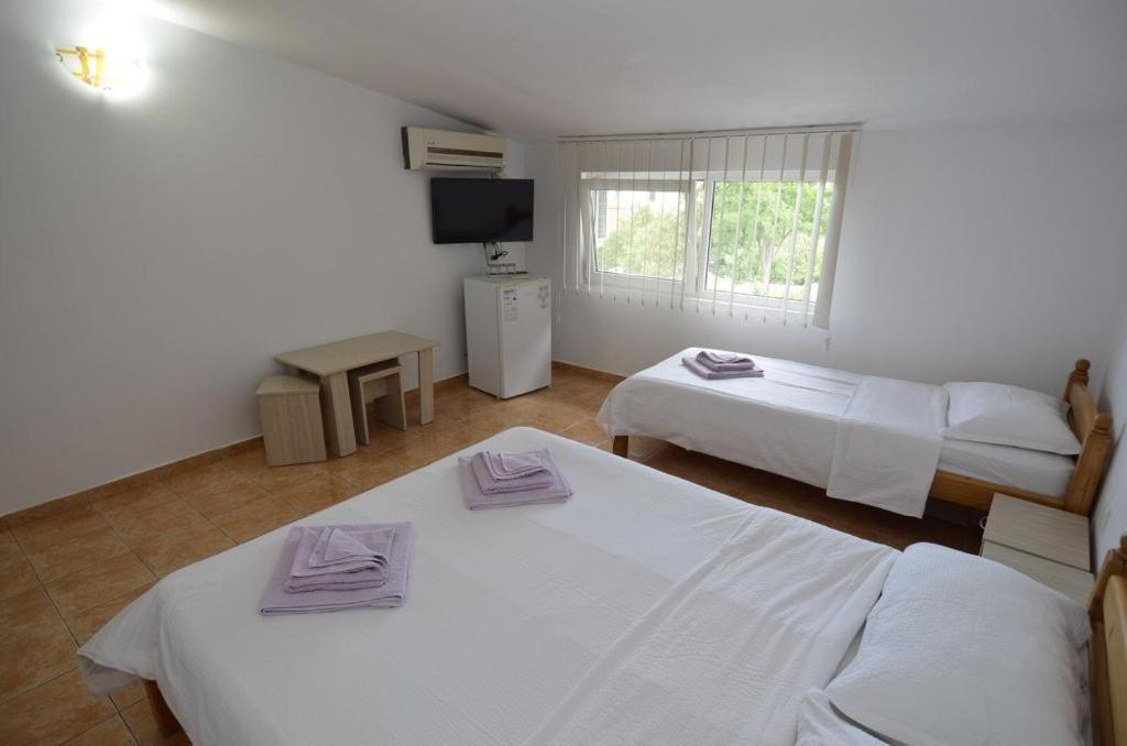 Hotel Vila Rara Costinesti Zewnętrze zdjęcie